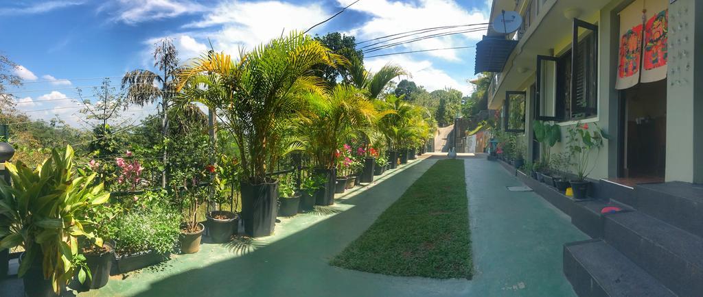 Yes Paradise Kandy Luaran gambar